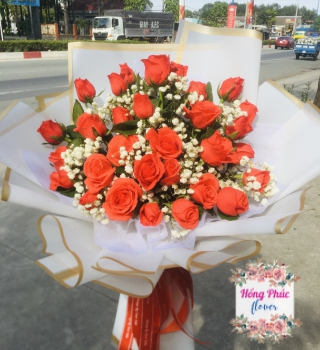 Bó 30 bông Hồng đỏ phối baby trắng cực sang khu vực Tân Uyên Bình Dương 